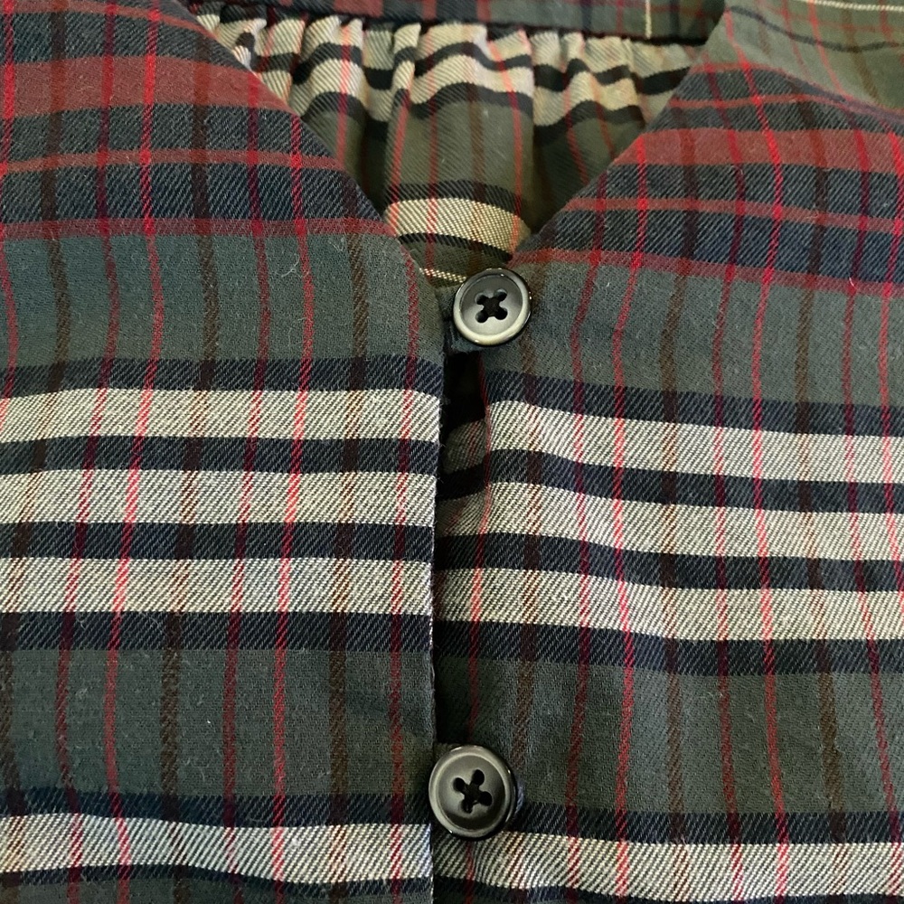 Madewell V-Neck Button Down Shirt in Plainview Plaid - Picture 7 of 10